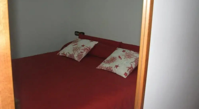 Hotel Hobbit, Забронировать Отель Отели Мелито-ди-Наполи 3 звезды, 3*