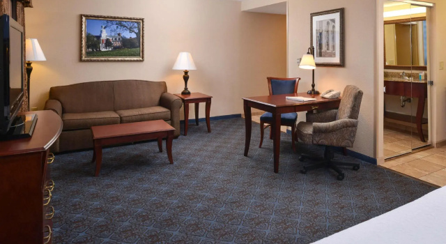 Двухместный люкс Hampton Inn & Suites Salisbury/Fruitland