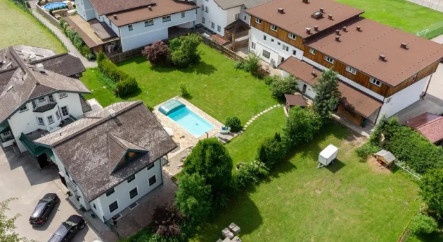 Коттедж Birkenvilla Ferienhaus mit 4 Schlafzimmern für 9 Personen