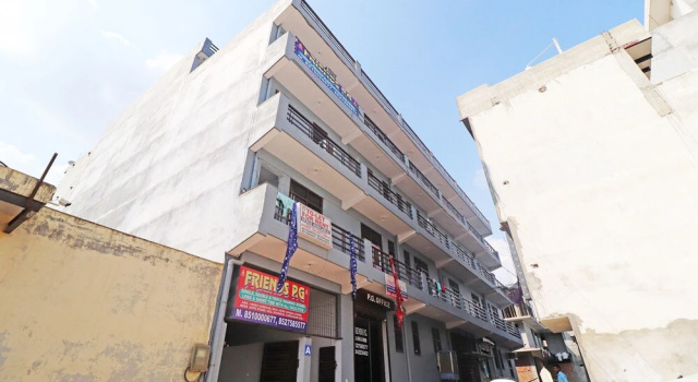 Friends Residency by OYO Rooms
