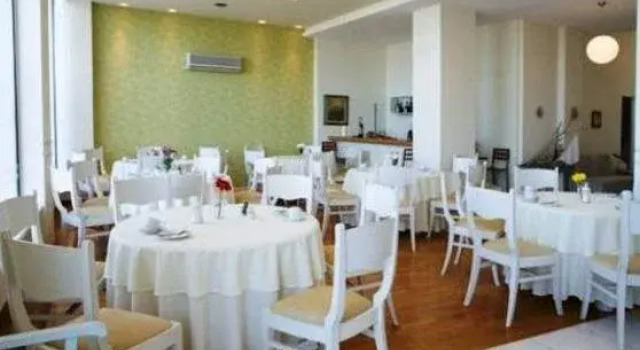 Hotel Timoleon, Rezervați Hotel Limenas Limenas