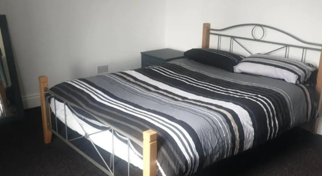 Hullidays - University Side Lg 4 bed House, Забронировать Отель Отели Восточного райдинга Йоркшира с парковкой, Парковка