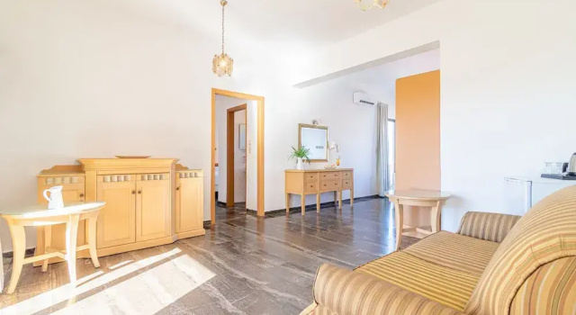 Семейный люкс c 1 комнатой с балконом Minerva Beach