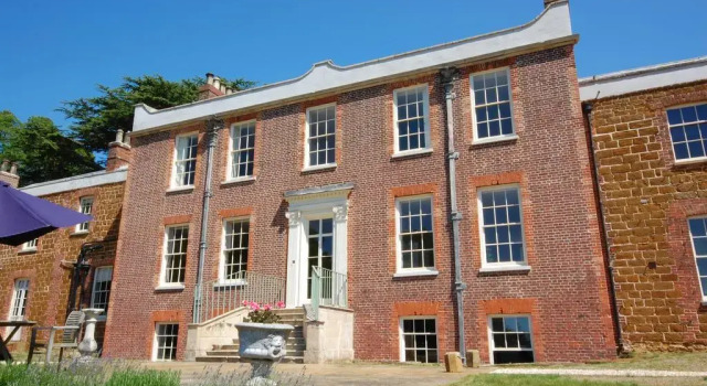 Mount Amelia, Забронировать Отель Дерсингем Норфолк