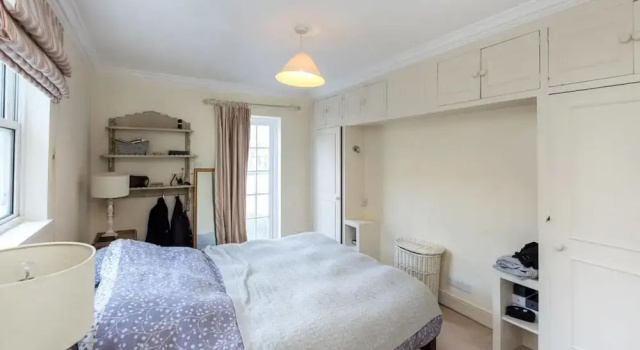 1-bed Flat at the Heart of Fulham & Parsons Green!