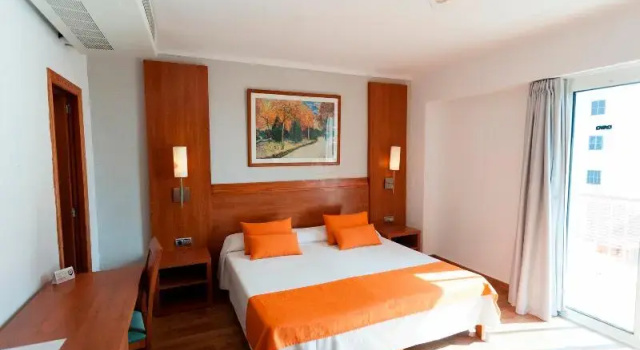 Standard huone parvekkeella Hotel O7 Colombo