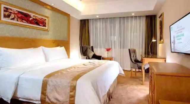 Номер Deluxe Vienna Hotel Guangzhou Chimelong Dashi Metro Station