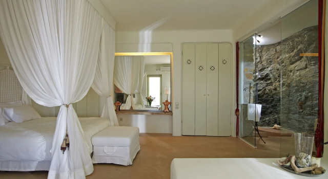 Aigis Suites