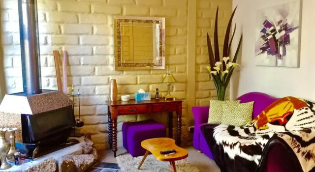 BEAUTIFUL RETREAT - 20 mins to CBD and only 10 mins to MONA!, Забронировать Отель Вест-Гобарт Тасмания