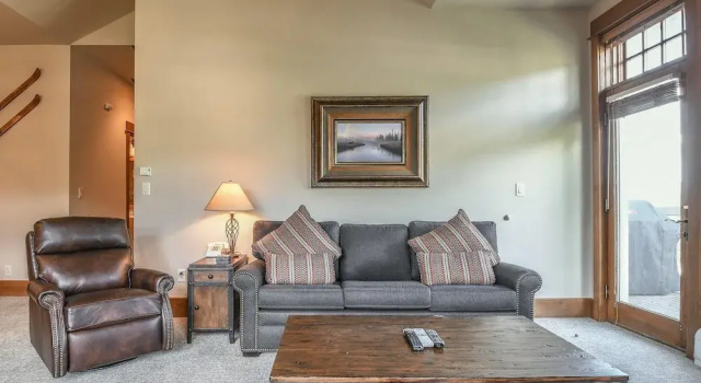 Lone Eagle 3051 by SummitCove Vacation Lodging, Забронировать Апартаменты/квартира Отели Кистон с парковкой, Парковка