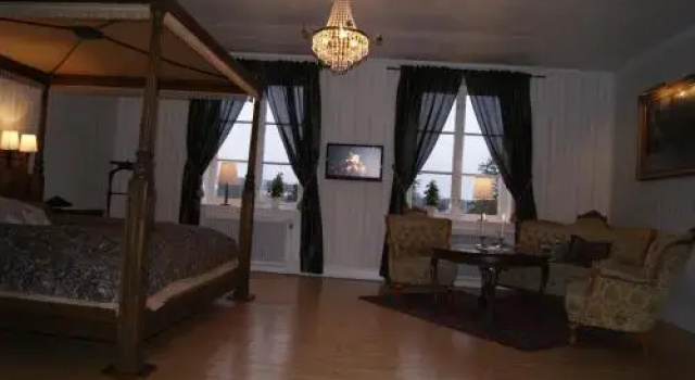 Naturliv B&B Hotel, Забронировать Отель «постель и завтрак» Gunnarsökna Hjälmaren