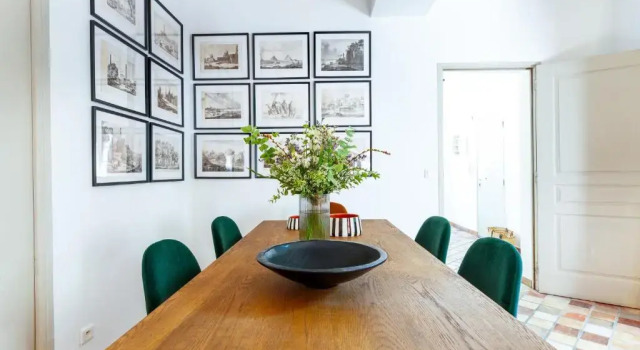 PLACE DU PALAIS DES PAPES 3 chambres Parking Climatisation 3 Salles de bain, Забронировать Апартаменты/квартира Апартаменты Авиньона, рядом с Музей Петра Люксембургского, Апартаменты/квартира