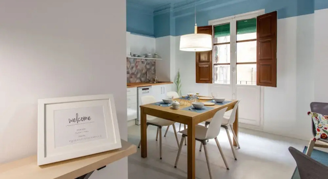 Valencia Flat Rental - Apartment Historical Center, Забронировать Апартаменты/квартира Сьютат Белла Валенсия, рядом с Башни Куарт