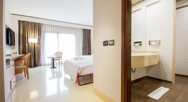 Трёхместный номер Comfort Best Western Modena District
