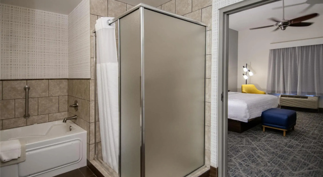 Двухместный люкс c 1 комнатой Hampton Inn West Monroe