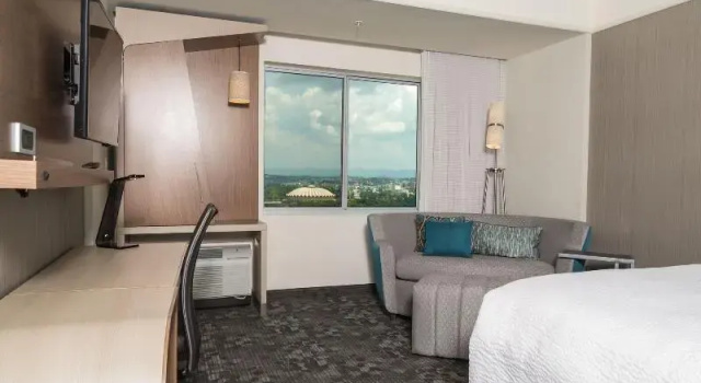 Четырёхместный номер Standard Courtyard by Marriott Morgantown