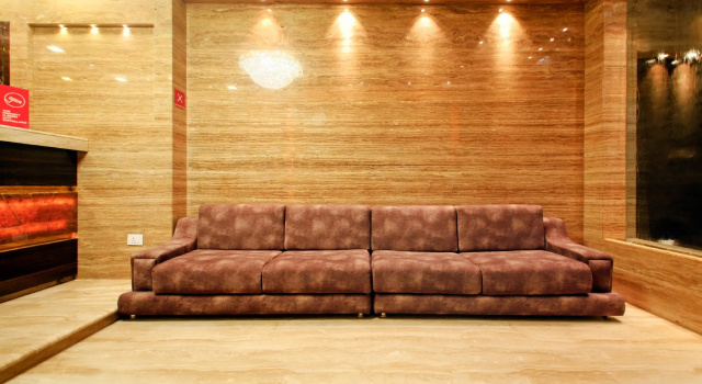 Capital O 8565 Hotel Golden Palace, Забронировать Отель Калькутта East Zone