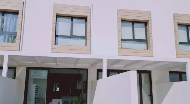 STAY Anemone 20, Брондау Демалыс үйі Protaras қаласындағы төсек алаңы бар қонақ үйлер, Тоқтау алаңы