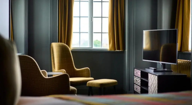 Люкс Royal Marine Hotel, by Highland Coast Hotels
