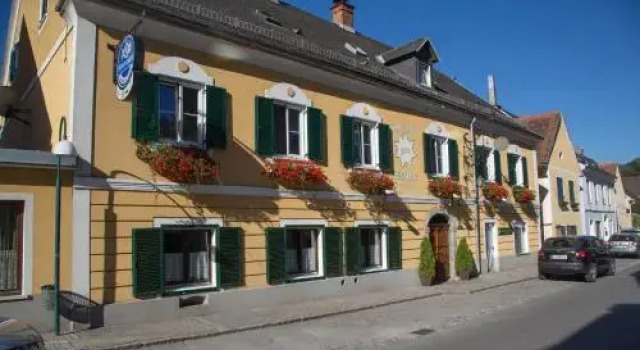 Gasthof zur Sonne, Забронировать Отель Юбельбах OberGraz