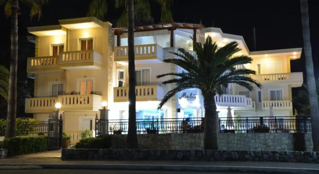 Malou Apartments