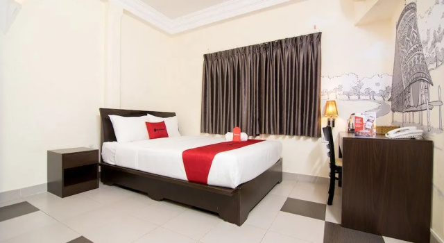 RedDoorz @ Dang Thi Nhu Street, Забронировать Отель Bad Gastein Хошимин, рядом с Рынок Бен Тхань