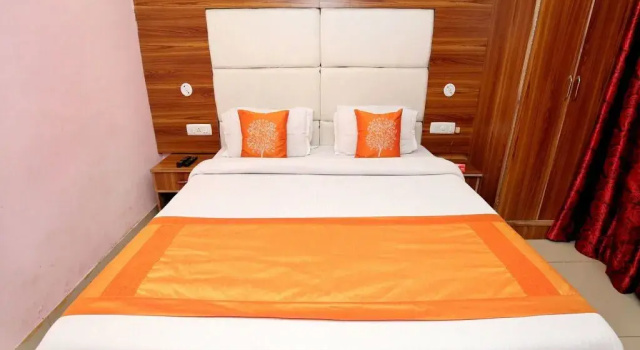 Hotel Grand Inn by OYO, Забронировать Отель Отели Чандигарх с парковкой, Парковка