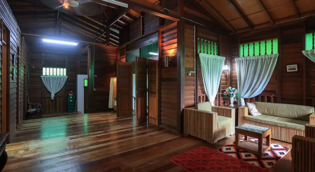 OYO 90256 Rb Beach Homestay, จอง เกสท์เฮาส์ Simpang Empat Melaka