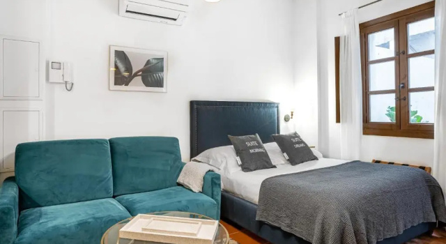 Студия Limehome Granada Calle Santa Ana