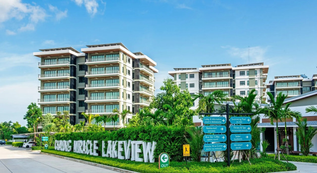 Chalong Miracle Lakeview Resort & Spa