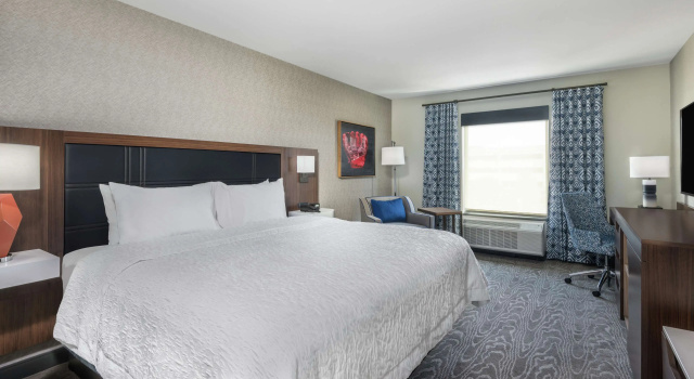 Hampton Inn & Suites Fort Wayne Downtown, Varaa Hotelli Fort Wayne Indiana