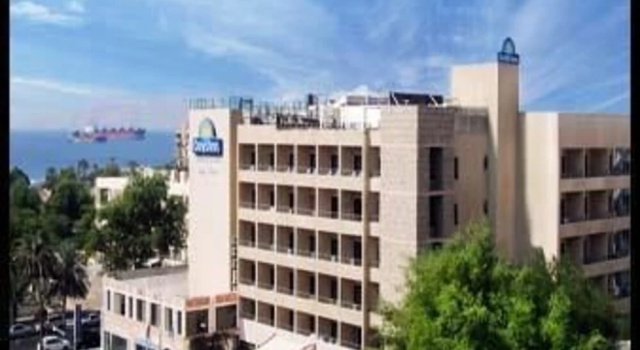 Days Inn Hotel & Suites Aqaba, Book Hotel Akaba hoteller med pool, Swimmingpool