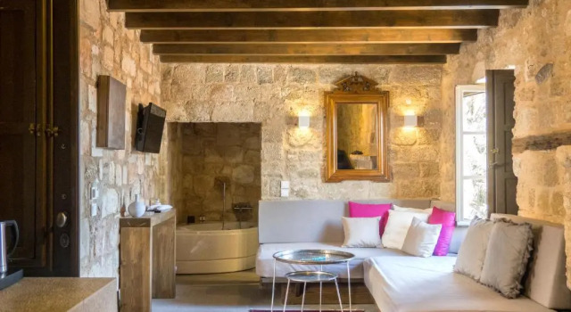 Номер Deluxe Trinity Boutique Hotel