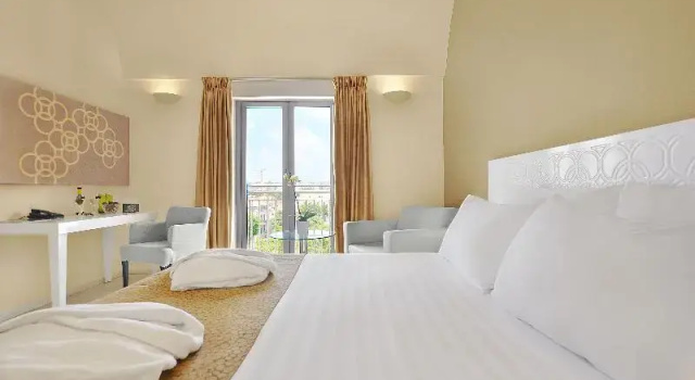 Habitación familiar Estándar con balcón Ruth Daniel Residence