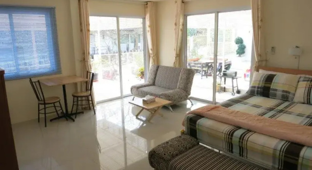 Jodees House, 예약 호텔 Ko Sichang Chonburi