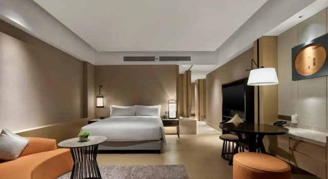 Двухместный номер Premium с видом на озеро Hilton Shanghai Songjiang Guangfulin