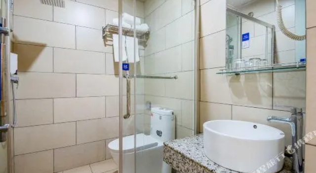 Lutian Business Hotel