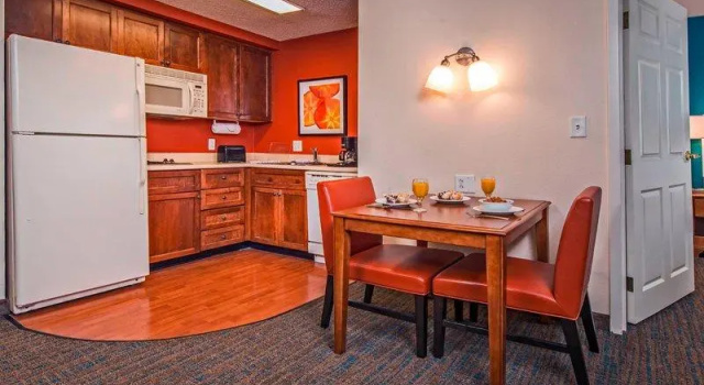 Двухместный люкс с 2 комнатами Residence Inn by Marriott Norfolk Airport
