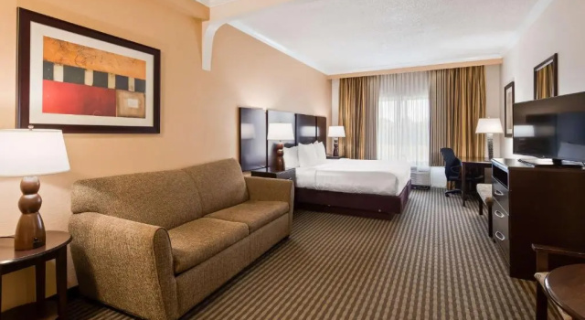 Люкс Best Western Plus Ambassador Suites