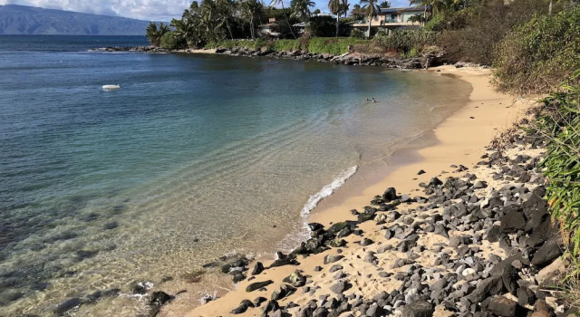 Четырёхместный коттедж с видом на океан Maui Beach House B & B
