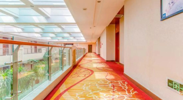 Xintian Hotel, Rezerwuj Hotel Linyi Shandong