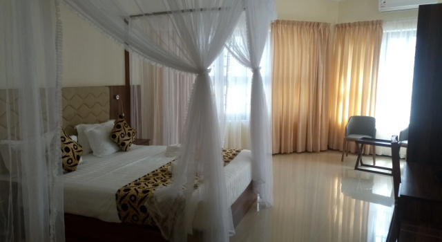 Spice Palace Hotel, Rezerwuj Hotel Hotele w Stone Town z Basenem, Basen