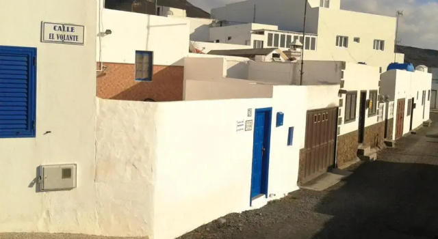 Holiday Home Av. Marítima, Забронировать Апартаменты/квартира Эль-Гольфо Лансароте