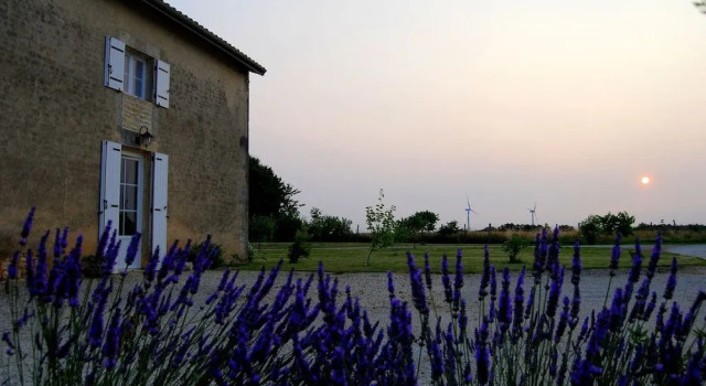 Charente Gite - 2 chambres, Boek Hotel Ruffec 