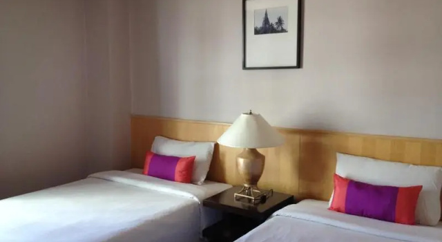 Gardengrove Suites Serviced Apartment, Забронировать Апартаменты/квартира Отели Бангкока с парковкой, Парковка