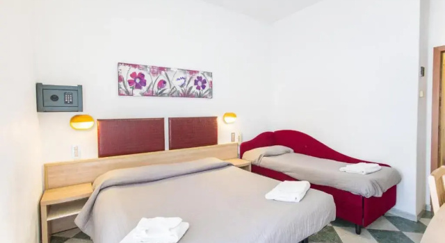 Трёхместный номер Standard Hotel Aldebaran