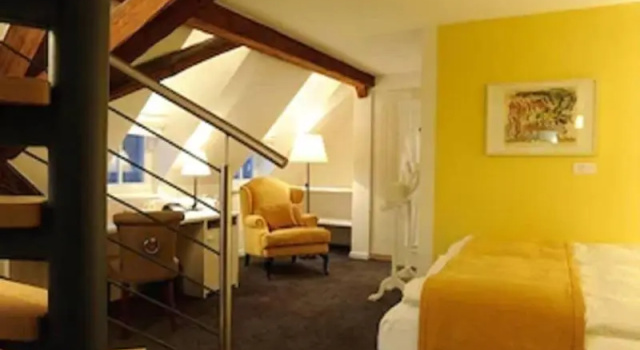 Altes Amtshaus, 3-Sterne Hotel Garni Superior, Забронировать Отель Мульфинген Баден-Вюртемберг