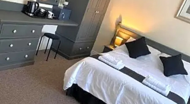 Семейный номер Standard Burlington Hotel
