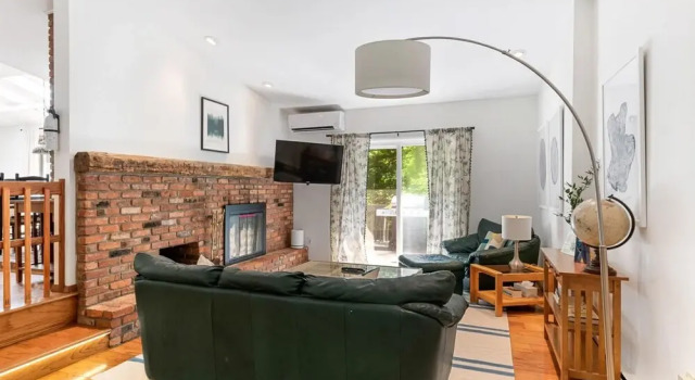 Lush Designer Retreat on Pond Near Rhinebeck, Забронировать Отель Стаатсберг Штат Нью-Йорк