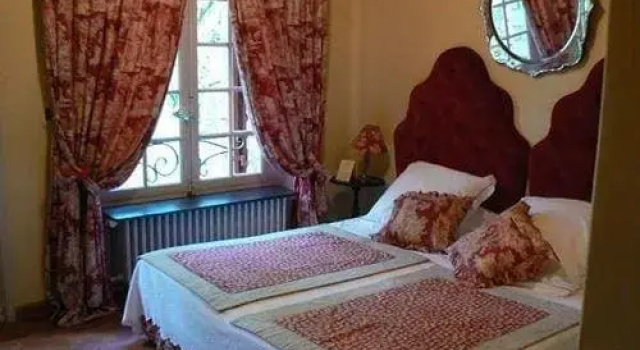 LA GRANGETTE, Забронировать Отель Отели Вельрон с парковкой, Парковка